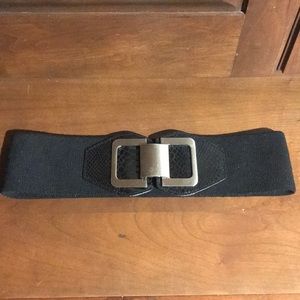 Black clipped belt (high waisted)